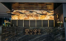 Favor Park Hotel